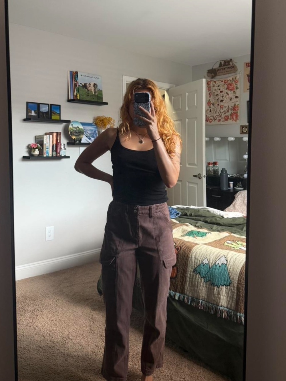 PacSun Women's Cargo Pants in Dark Brown